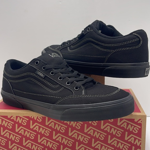 Vans Men’s Bearcat (Canvas) Black/Black
VN000DT2186
Sneakers - Picture 8 of 16